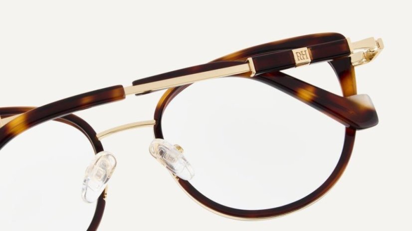 PHG-A0015 RUBY CAREY